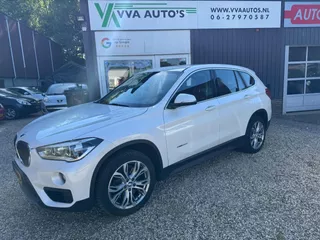 BMW X1 SDrive20i AUTOMAAT cruise,clima,headup, schuifdak!